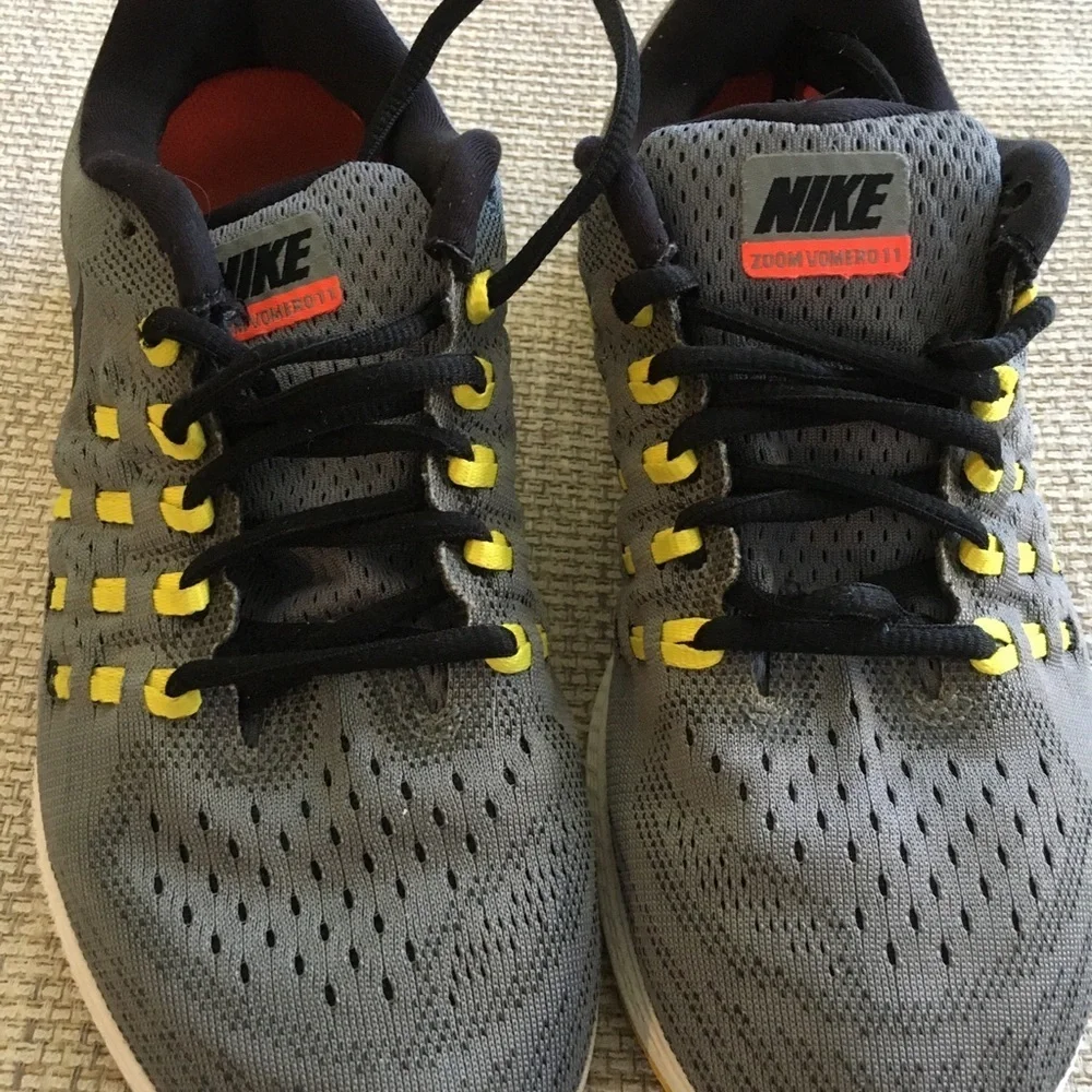 nike zoom Vomero Women Size 7
